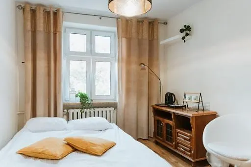 Rooms Gdansk Wrzeszcz Centrum ホームステイ